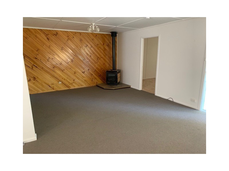 14 Florence Street, Hillston NSW 2675