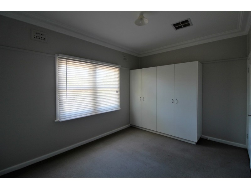 27 Griffin Avenue, Griffith NSW 2680