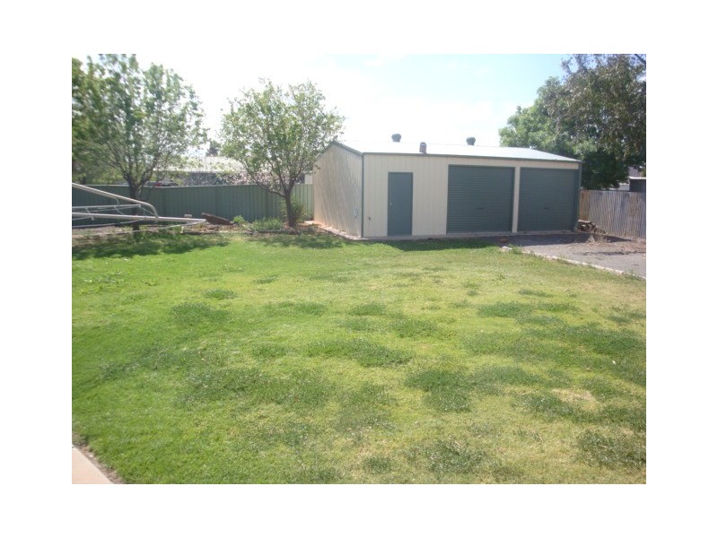 55 DREDGE ST, Yenda NSW 2681