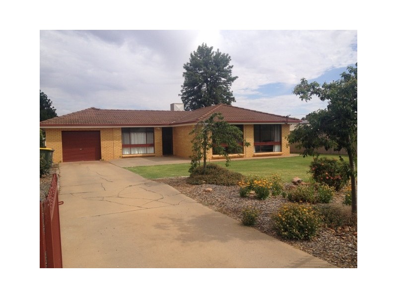 172 ERSKINE RD, Griffith NSW 2680