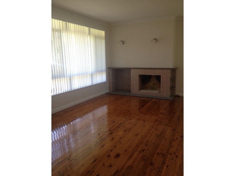 8 ORTELLA ST, Griffith NSW 2680