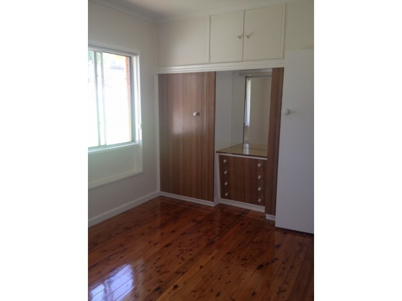 8 ORTELLA ST, Griffith NSW 2680