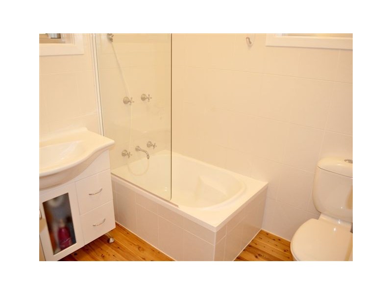 1102 McDonald Rd, Bilbul NSW 2680
