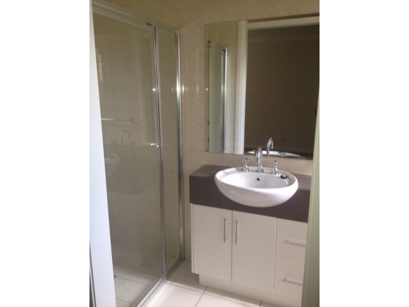 2 SALVANZA CRES, Griffith NSW 2680