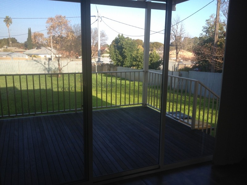 18 NOOREBAR AVE, Griffith NSW 2680