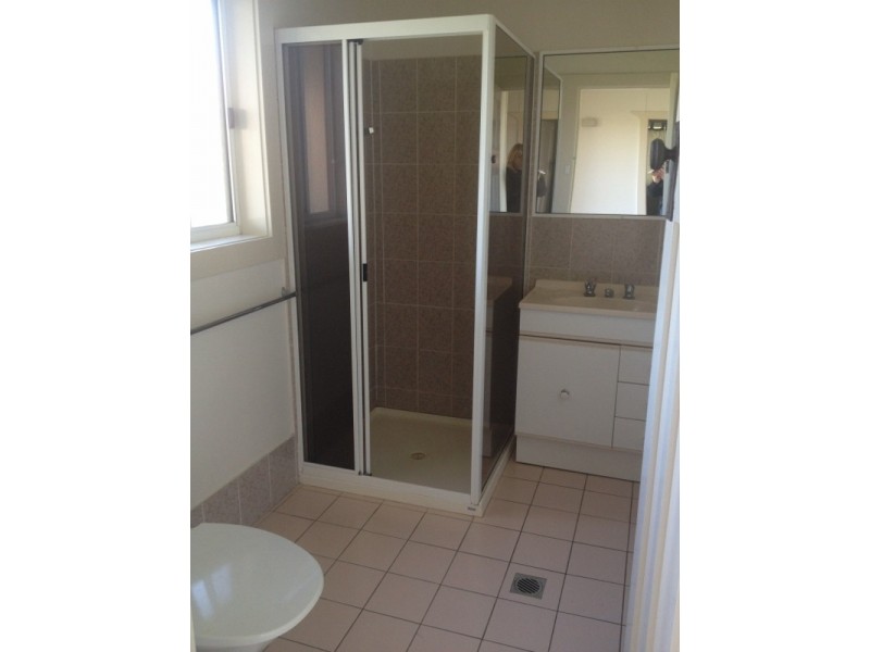 18 NOOREBAR AVE, Griffith NSW 2680