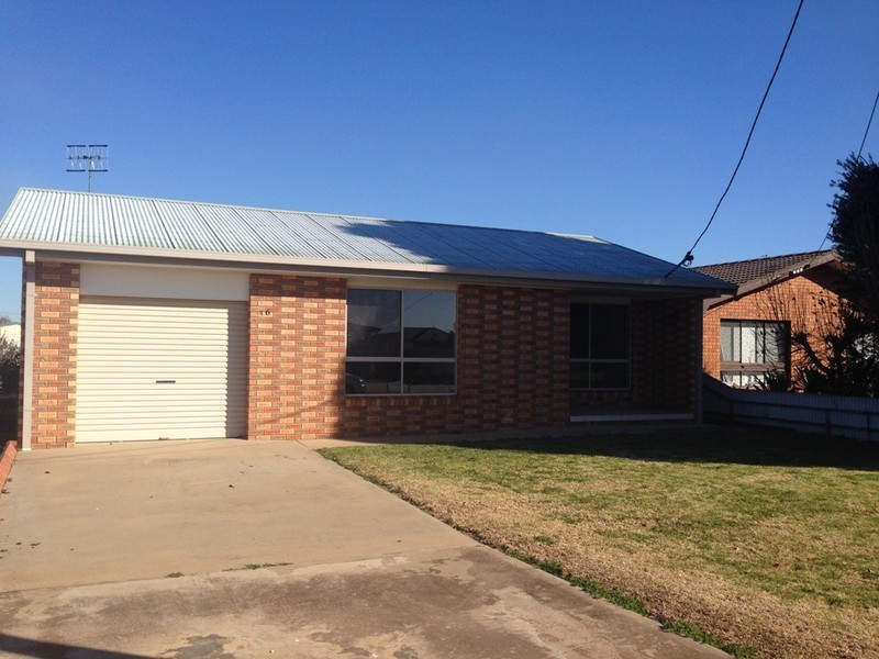 46 WILGA STREET, Hanwood NSW 2680