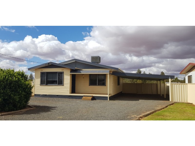 39 Napier Street, Goolgowi NSW 2652
