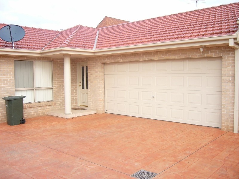 277A WAKADEN STREET, Griffith NSW 2680