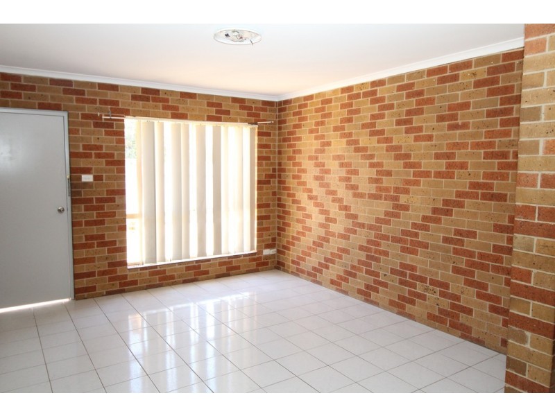 2/41 Coolah Street, Griffith NSW 2680