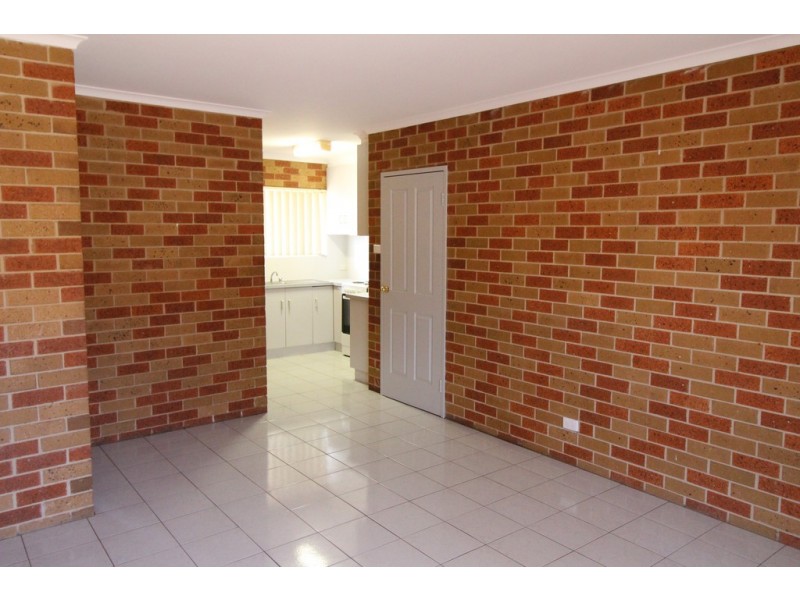 2/41 Coolah Street, Griffith NSW 2680