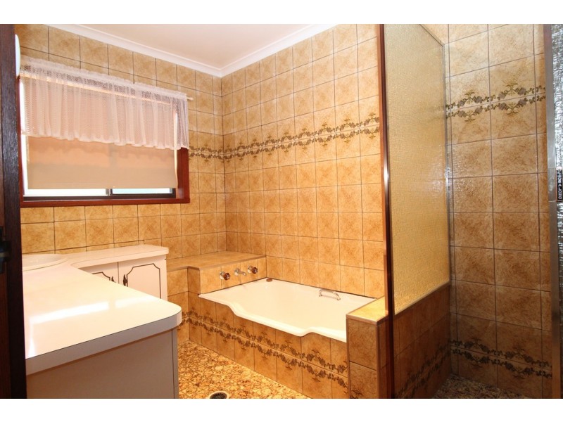 77 Blumer Avenue, Griffith NSW 2680