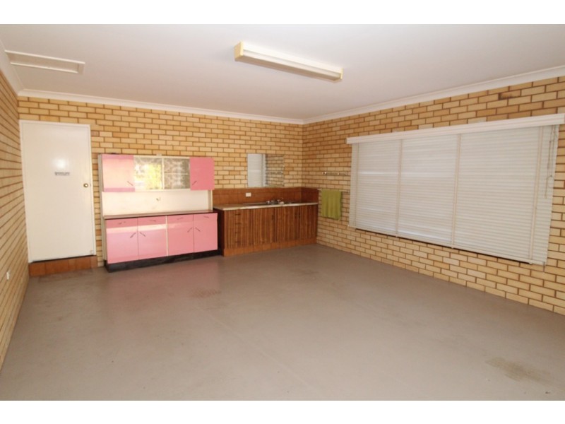 77 Blumer Avenue, Griffith NSW 2680