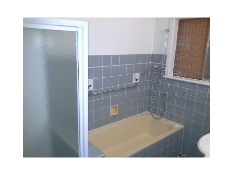 10 TURNER STREET, Griffith NSW 2680