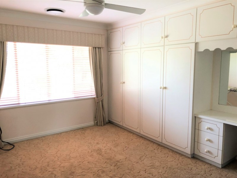 23 Clifton Boulevarde, Griffith NSW 2680