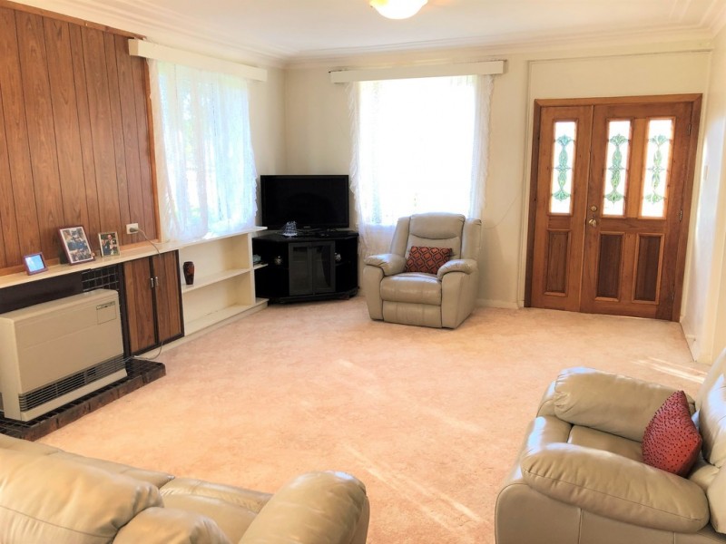 10 Barellan Street, Griffith NSW 2680