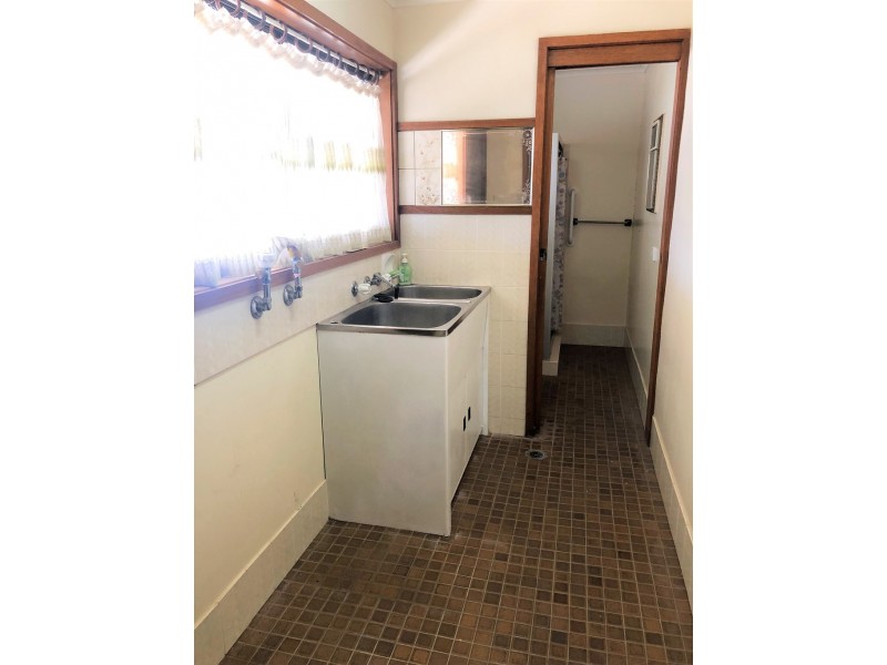 23 Taylor Road, Griffith NSW 2680