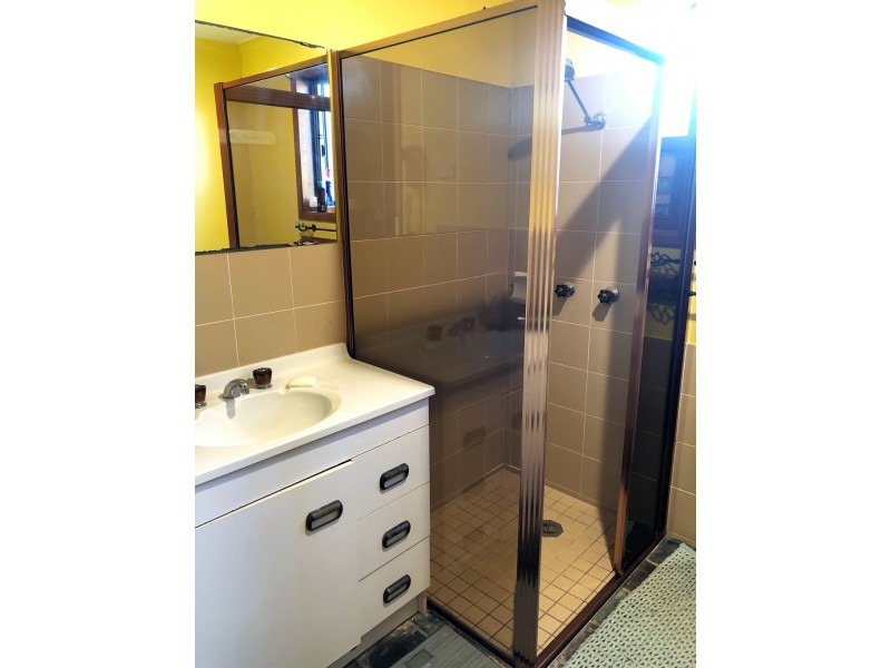 17 School Street, Hanwood NSW 2680