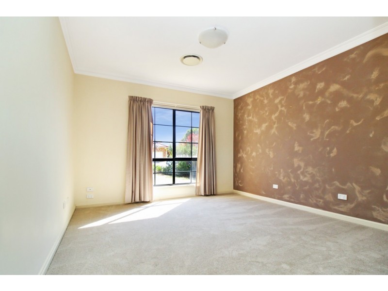 2a Worfolk Place, Griffith NSW 2680