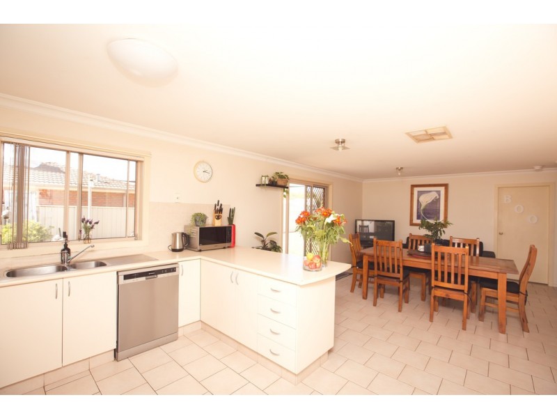 14 Little Road, Griffith NSW 2680