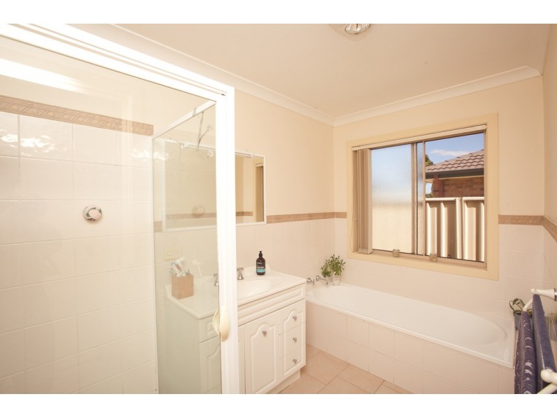 14 Little Road, Griffith NSW 2680