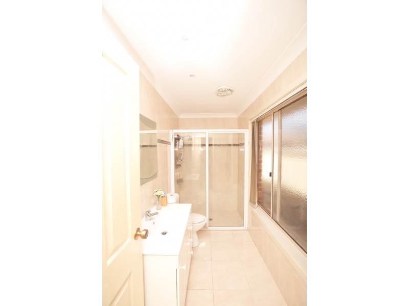 14 Little Road, Griffith NSW 2680