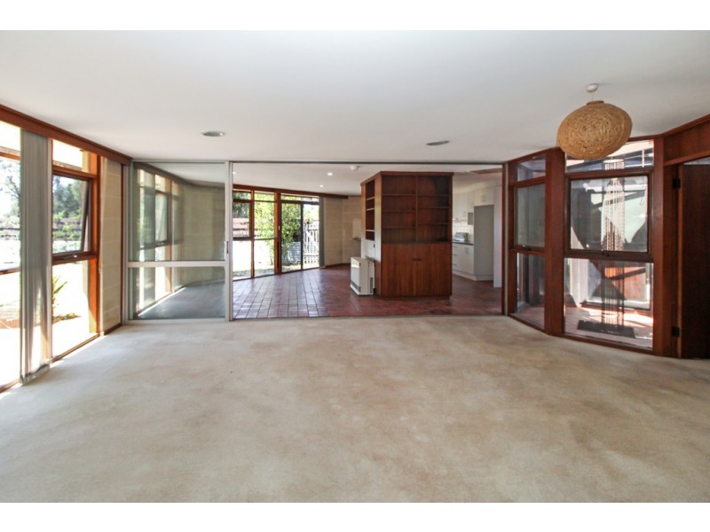 9 Foster Place, Griffith NSW 2680
