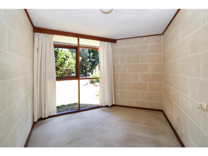 9 Foster Place, Griffith NSW 2680