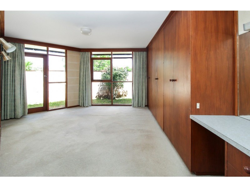 9 Foster Place, Griffith NSW 2680
