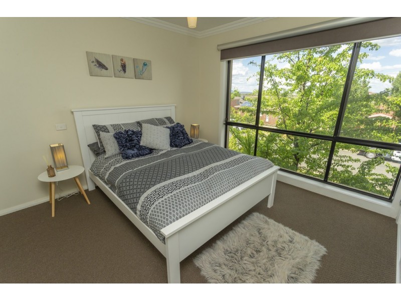 18 Waugh Street, Griffith NSW 2680