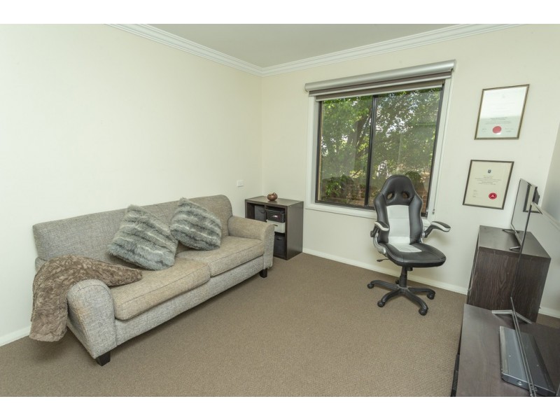 18 Waugh Street, Griffith NSW 2680