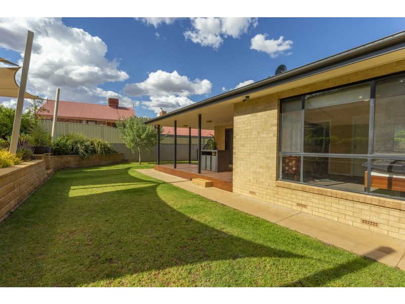 18 Waugh Street, Griffith NSW 2680