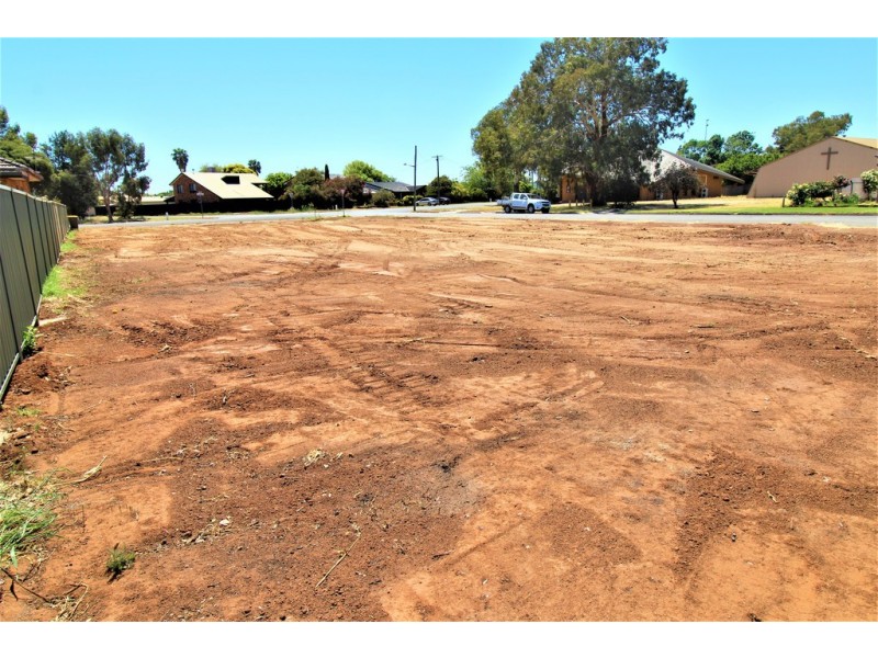 24 Yarran Street, Hanwood NSW 2680