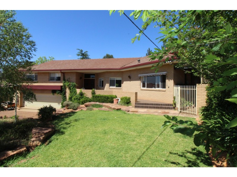 5 Mills Place, Griffith NSW 2680