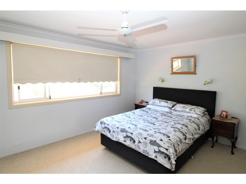 5 Mills Place, Griffith NSW 2680