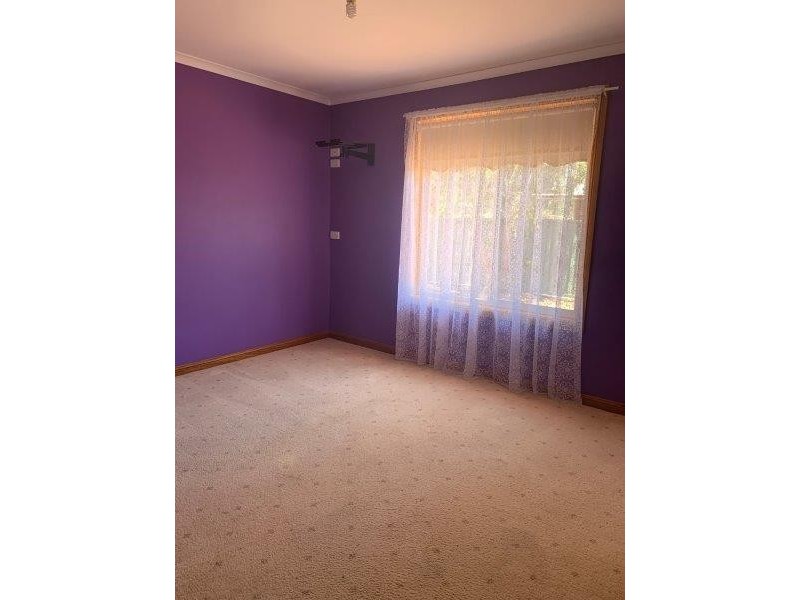 16 McGregor Street, Hillston NSW 2675