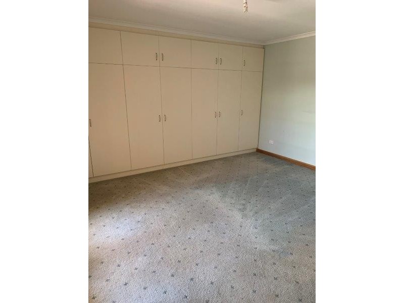 16 McGregor Street, Hillston NSW 2675