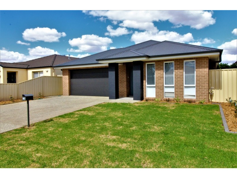 13B Braeburn Avenue, Griffith NSW 2680