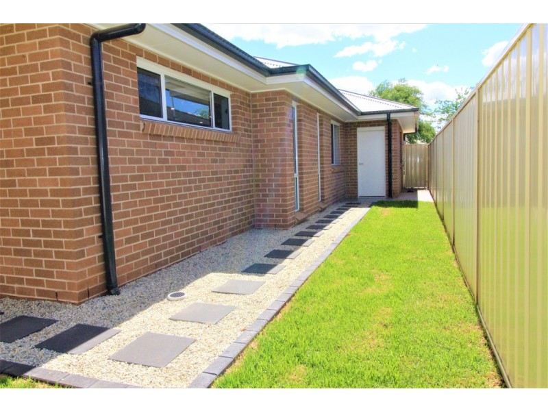 13B Braeburn Avenue, Griffith NSW 2680