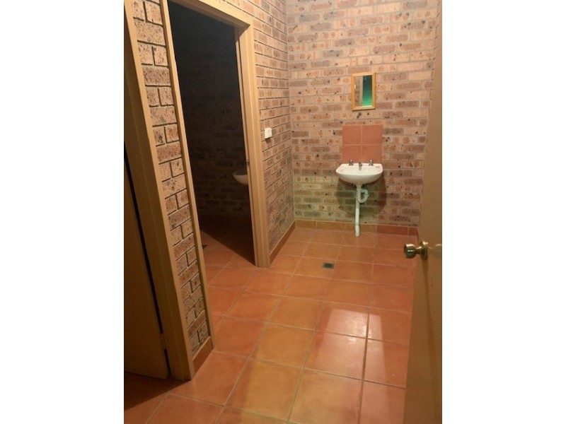 180 B Wakaden Street, Griffith NSW 2680