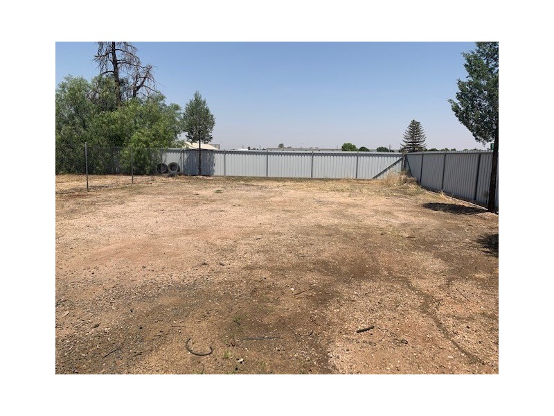 180 B Wakaden Street, Griffith NSW 2680