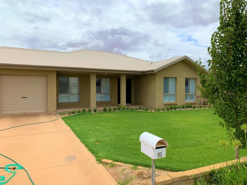 15 Barwidgee Boulevard, Darlington Point NSW 2706