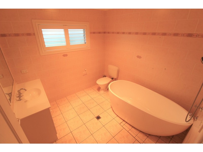 15 Barwidgee Boulevard, Darlington Point NSW 2706