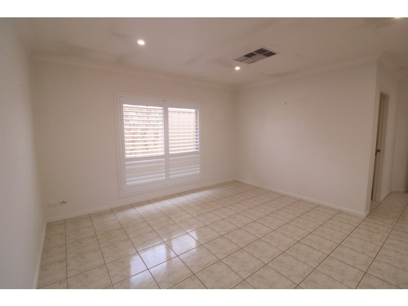 15 Barwidgee Boulevard, Darlington Point NSW 2706