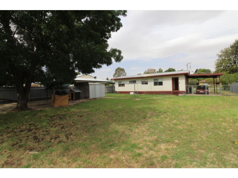 6 Bellbird Street, Coleambally NSW 2707