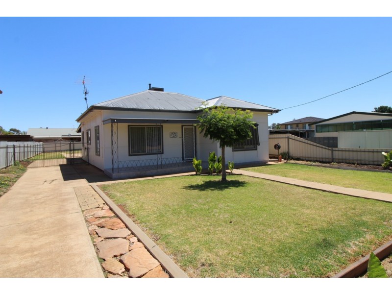 52 Erskine Road, Griffith NSW 2680