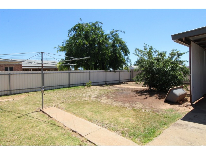 52 Erskine Road, Griffith NSW 2680