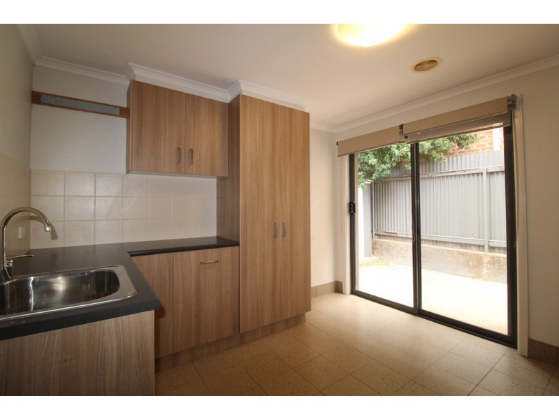 4 Harnett Place, Griffith NSW 2680