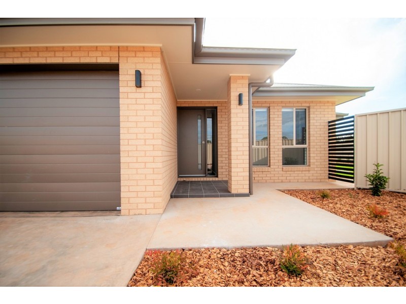 35 Lanza Grove, Griffith NSW 2680