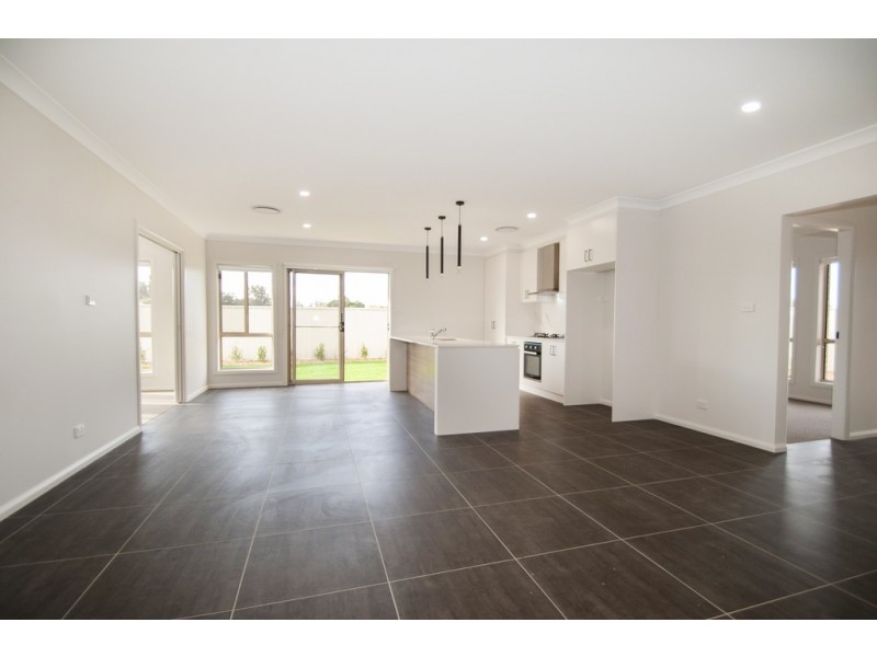 35 Lanza Grove, Griffith NSW 2680